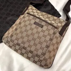 ✨極美品✨グッチ　GGキャンバスショルダーバッグ　サコッシュ　ブラウン×ベージュ