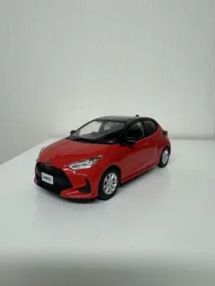 トヨタYARIS ヤリス　カラーサンプルのサムネイル