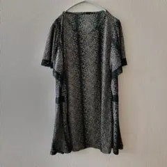 半袖チュニック シアー 黒 小花柄 リバティ風 体型カバー 二の腕カバー