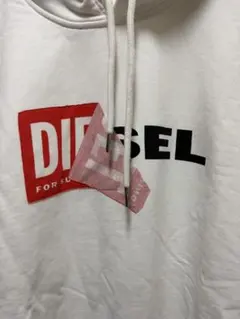 【DIESEL】☆Lサイズ ☆剥がれロゴパーカー・白