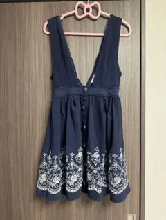 Item thumbnail for item d8b6f8fe-1a73-499c-9eea-3eaef1ad374a