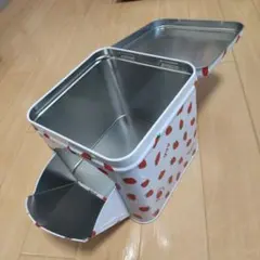 サクマ いちごみるく 缶