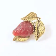 赤い苺のブローチ・果物 フルーツ ヴィンテージ風 果実 d1- 1666