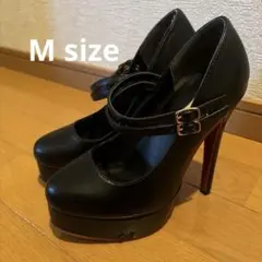 Mサイズストラップ付きパンプスのサムネイル