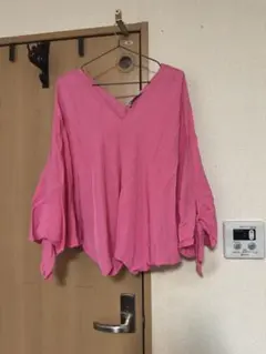 ZARAピンク Vネック 五分袖シャツ L