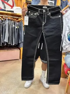 TRUE RELIGION ブラックデニム　31のサムネイル