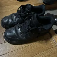 NIKE AIR FORCE 1 スニーカー ブラック