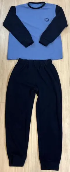 UNIQLO　ユニクロ　パジャマ上下セット　長袖　長ズボン　160　AIRism
