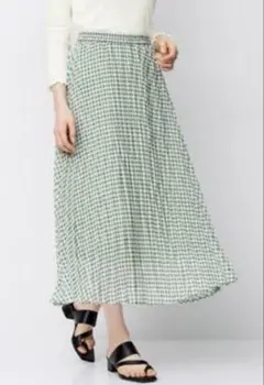 GU くすみグリーンのギンガムチェック　プリーツロングスカート