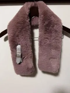 FURLA ピンクファーマフラー ベルト付き
