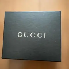 GUCCI ギフトボックス 空箱のサムネイル