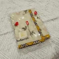 未使用☆Burberry バーバリー ハンカチ ベージュ、花柄、ノバチェック縁のサムネイル