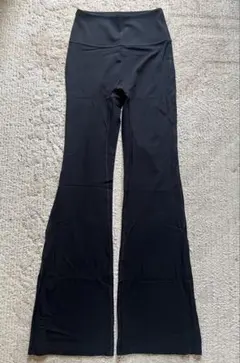 Lululemon ブラック フレアヨガパンツ サイズ8 - メルカリ
