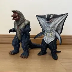 ウルトラ怪獣 パワードゴモラ BANDAI 1994年製 特大サイズ - メルカリ