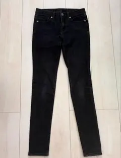 GU スキニーデニム ブラック 61