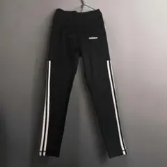 adidas ブラックレギンス サイドストライプ