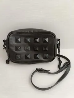 ブルーレーベルクレストブリッジ スタッズ ショルダー ポシェット バッグ