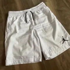 ホワイト ジョーダン　ハーフパンツ