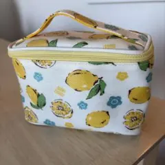 マリークワント　レモン柄ポーチ