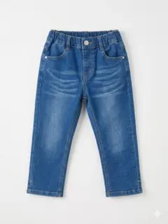 branshesのシルエットが綺麗なデニムパンツです。