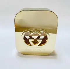 GUCCI 香水 ゴールド スクエア型 - メルカリ