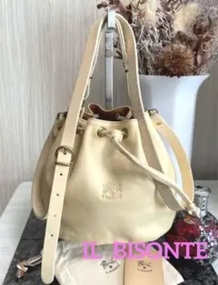 連休特別価格　☆美品　イルビゾンテ　2WAY 巾着　ショルダーバッグ　アイボリー