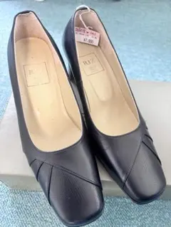 RIZ ブラック パンプス 22.5サイズ