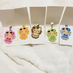 日焼けキティ　ラバーストラップ　５種