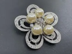 M7734 ブローチ　ヴィンテージ アクセサリー