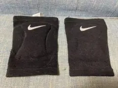 NIKE 膝サポーター ブラック 左右セットのサムネイル