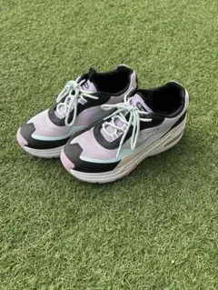 パープル スニーカー