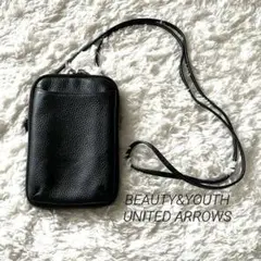 BEAUTY&YOUTH スマホショルダーバッグ レザー　ブラック　チェーン付