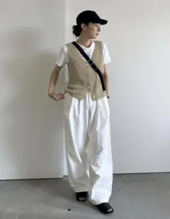 ループタイVネックニットベスト　セレクトモカ