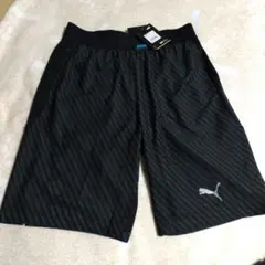 新品未使用　PUMA ブラック ハーフパンツ　黒　メッシュ　ポケット付き