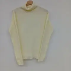 ☆Te chichi TERRASSE淡い黄色 リブ編み タートルネックセーター