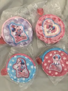 ミニーのファンダーランド　パルパルーザ カプセルトイ　ポーチ　コンプリート