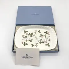 ウェッジウッド　WEDGWOOD プレート　お皿　ストロベリー　最終値下のサムネイル