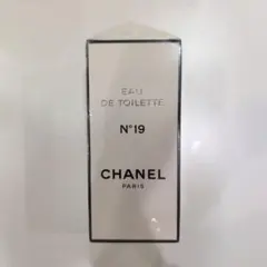 CHANEL N°19 Eau de Toilette 118ml