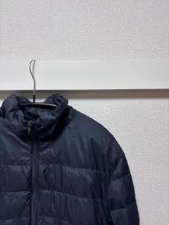 ネイビー ダウンジャケット