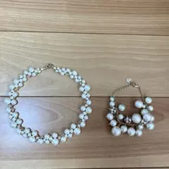 パールとクリスタルのネックレスとブレスレットセット