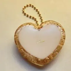【即日発送】ドライフラワー入りハート型レジンチャーム ホワイト ゴールド