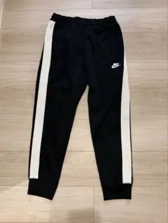 ナイキ ブラック ジョガーパンツ