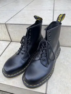 Dr. Martens 8ホール　UK7