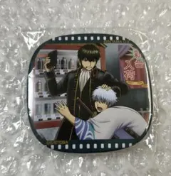 銀魂　JF 缶バッジ　土方十四郎 土方十四郎 65mm缶バッジ 土方と一杯Ver. [銀魂] | キャラクター公式