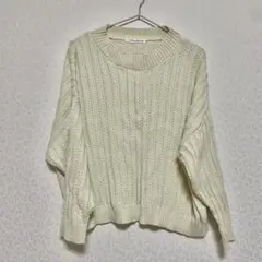 【E hyphen world gallery PEACE 】クリーム長袖ニット