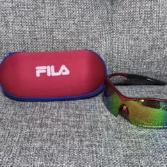FILA スポーツサングラス レッド ユニセックス ケース付のサムネイル