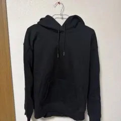 GU ブラック フード付きパーカー