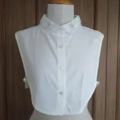 レース付きホワイトつけ襟