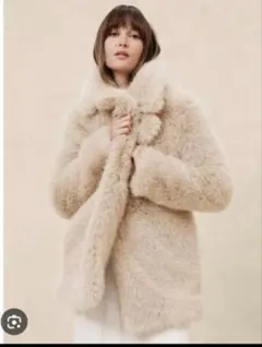 バナナリパブリック　ベージュ ファーコート　ミドルコート　ミディコート