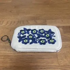 ひき出しポーチポケット　ウクライナの花